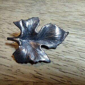 set of 2 - .925 silver fall leaf pins/brooches